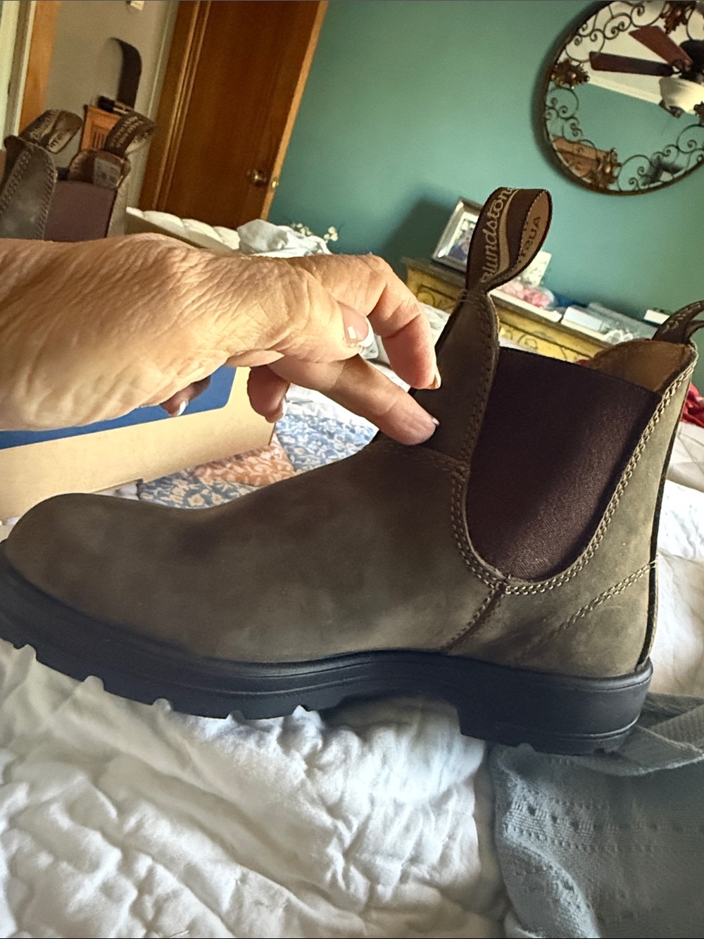 Brand new Blundstone ankle boots . Size 7. - Picture 5 of 7